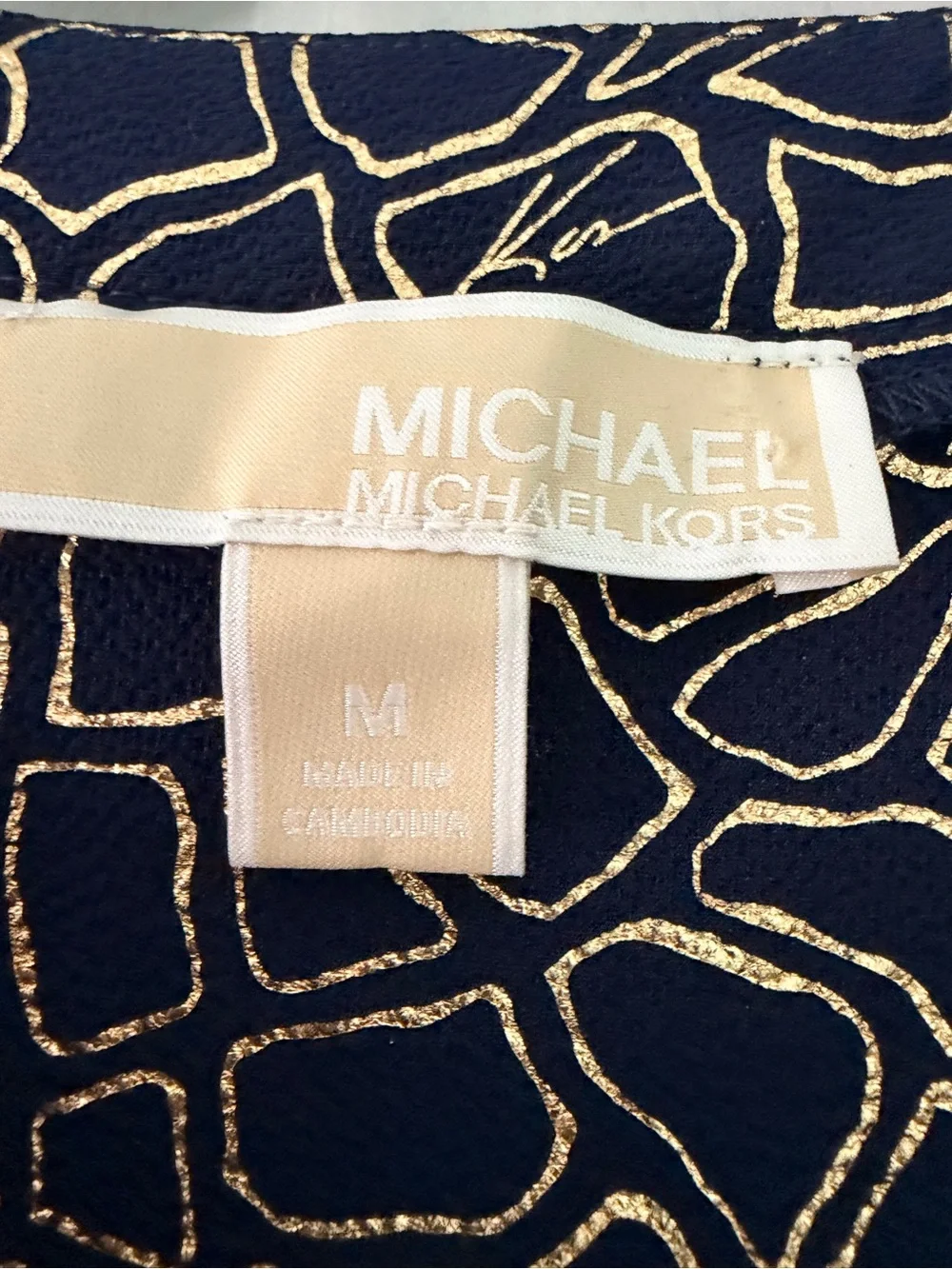 Michael Kors Navy and Cream Geometric V-Neck Blouse